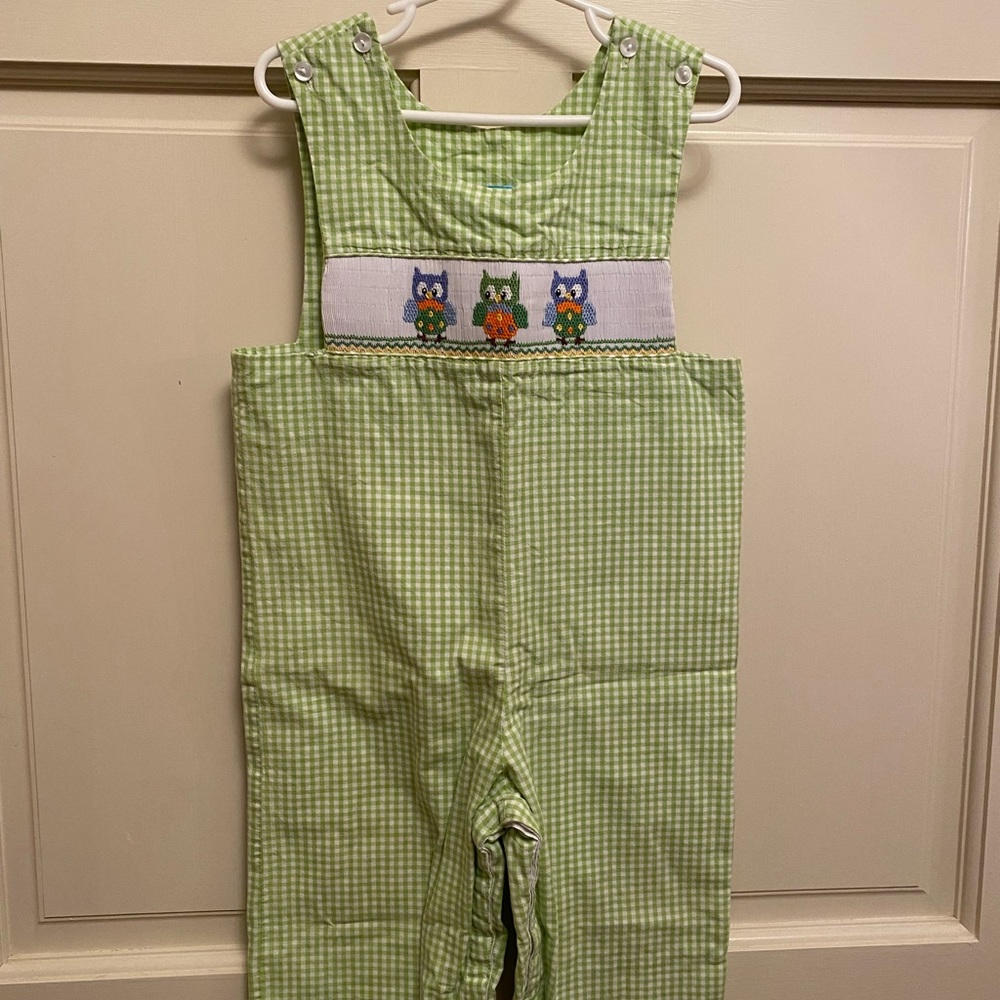 Claire & Charlie, 2t, green and white checkered longall with owls appliquéd